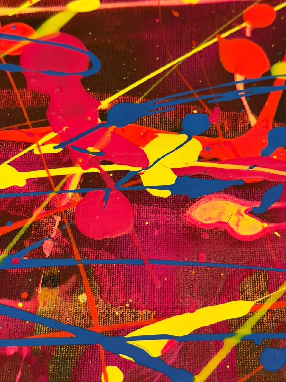 Surface detail — Electric Nocturne by Alyne Perfeito, 80 x 170 cm (31.5 x 66.9 in)