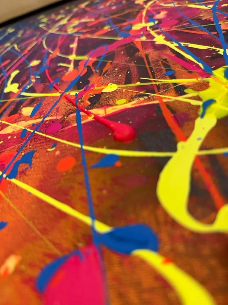 Surface detail — Electric Nocturne by Alyne Perfeito
