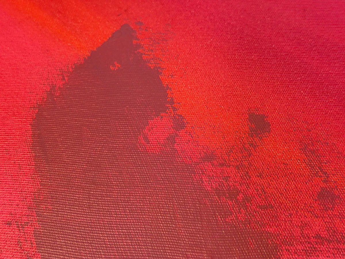 Surface detail — Fire of Devotion by Alyne Perfeito, 100 x 150 cm (39.4 x 59.1 in)