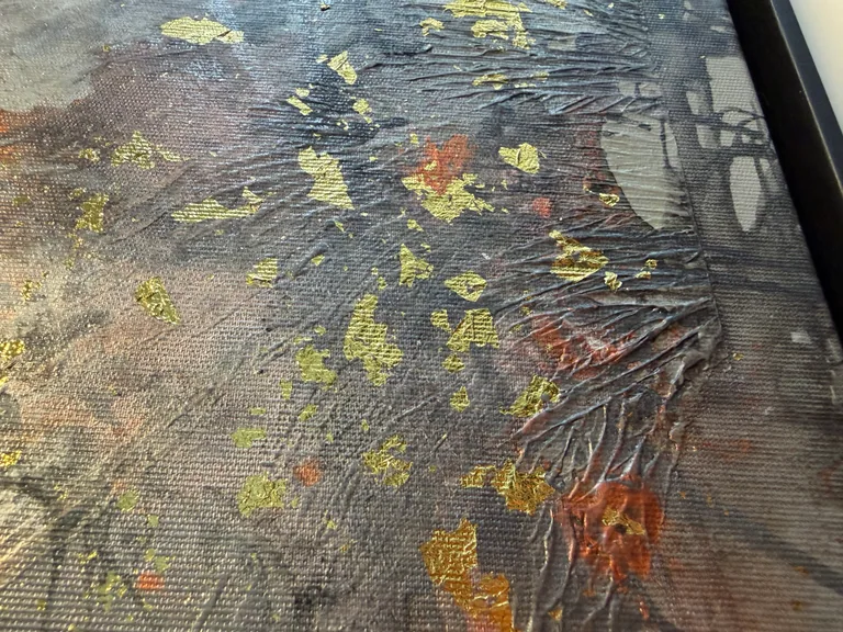 Surface detail — Origin of Light by Alyne Perfeito
