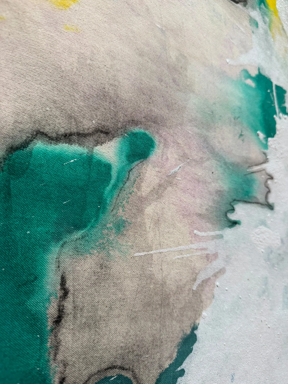 Surface detail — Violet Tempest by Alyne Perfeito, 100 x 100 cm (39.4 x 39.4 in)
