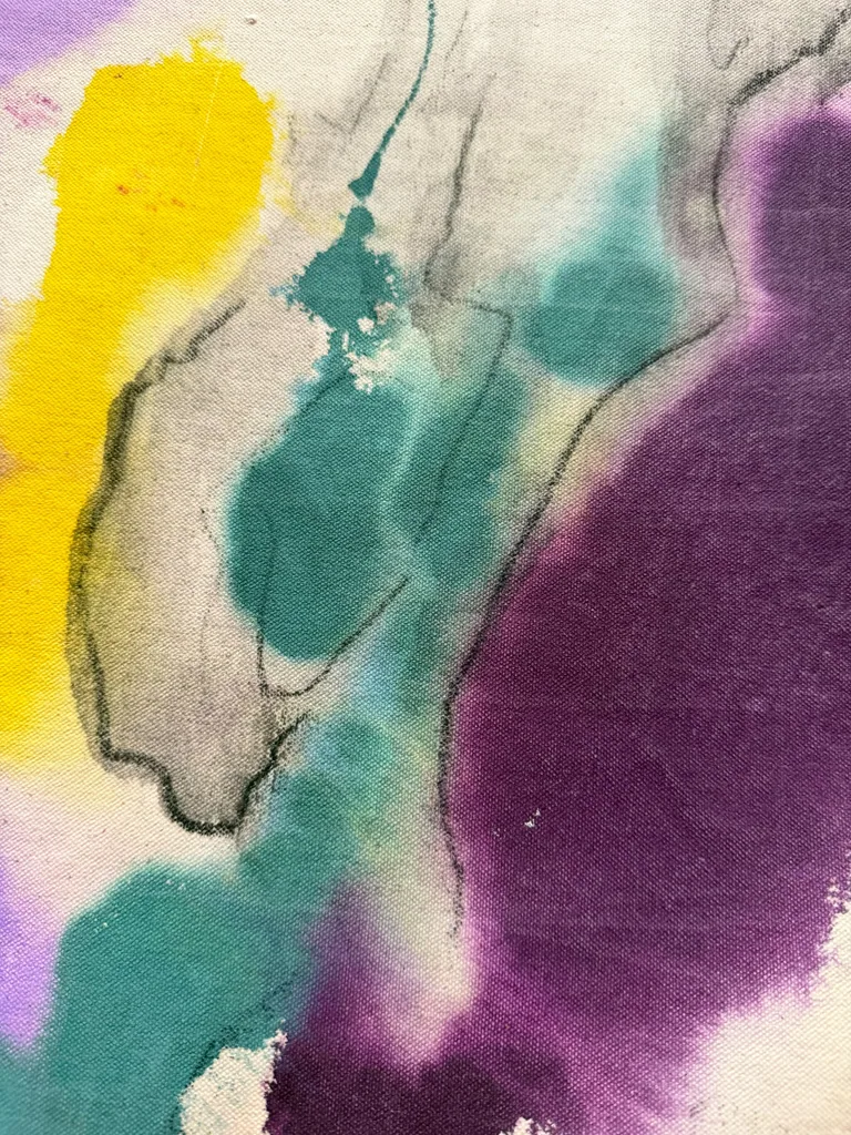 Surface detail — Violet Tempest by Alyne Perfeito