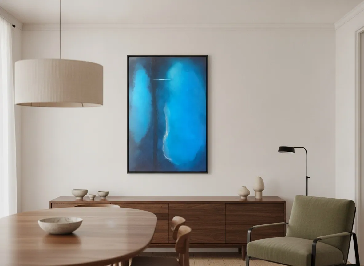 Veil of Light (70 x 110 cm), técnica mista com acrílica e pasta de textura sobre tela, em sala de jantar com mesa redonda — Alyne Perfeito, Perfeito Studio